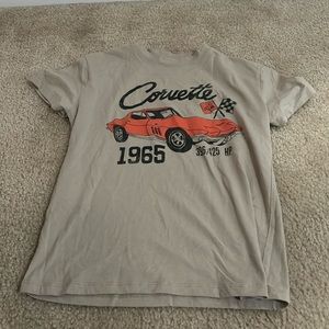Beige corvette tshirt